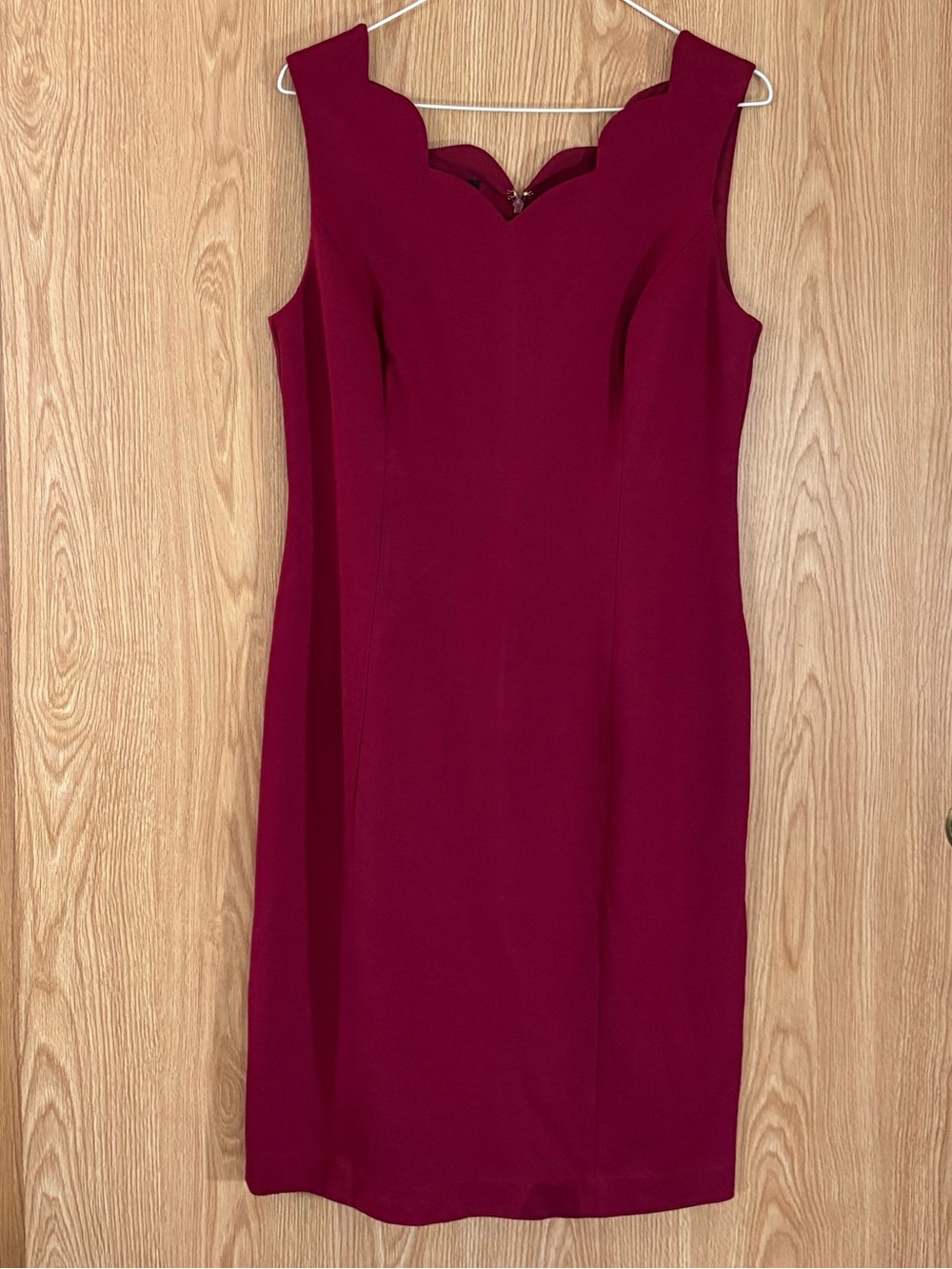 Talbots Sleeveless Scallop Sheath Dress in Red Berry